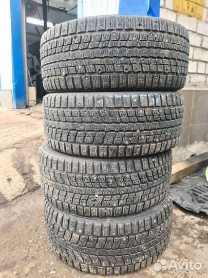 Dunlop SP Winter Ice 01 225/50 R17