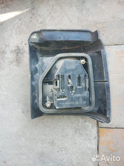 Фара задняя левая Volkswagen Passat B3 универсал