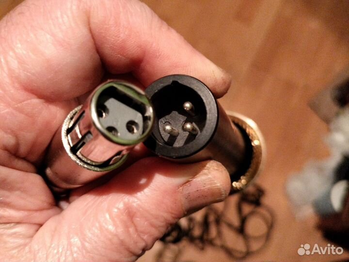 Микрофон профи / караоке hifi проводной