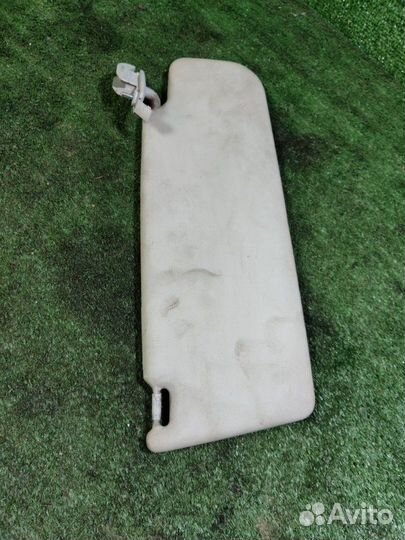 Козырек солнцезащитный левый Skoda Fabia 2 2009