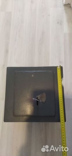 Советский мощный сейф 27 см. * 29 см