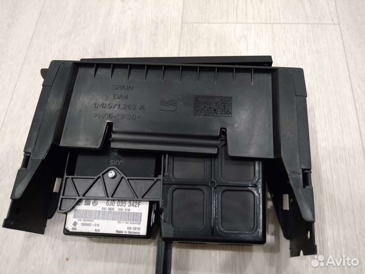 Блок мультимедийный seat сеат 6J0035342F