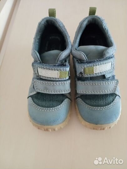 Кроссовки ecco 25