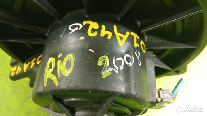 Моторчик отопителя для Kia Rio 2005 - 2011