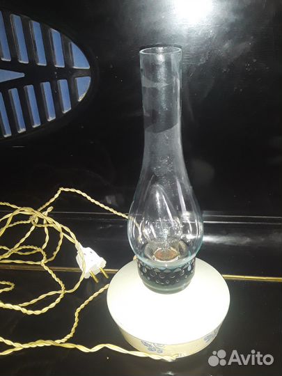 Электрическая керосиновая лампа