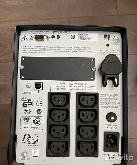 Ибп APC Smart-UPS 1000