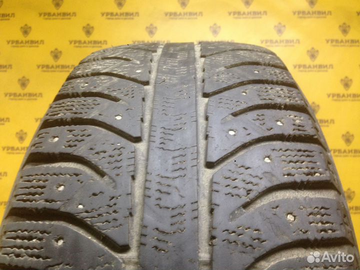 Bridgestone Ice Cruiser 7000 215/60 R17 96H