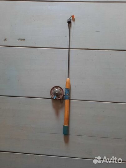 Рыболовные удочки и снасти