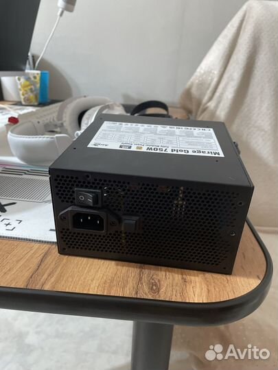 Блок питания Aerocool mirage gold 750W