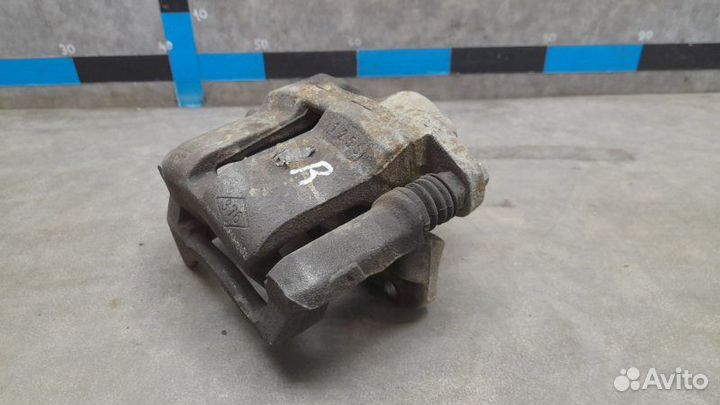 Суппорт передний правый Лада Ларгус 1 1.6 K7M