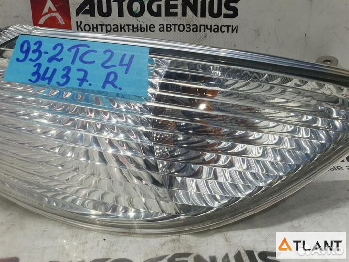 Габарит передний правый nissan serena