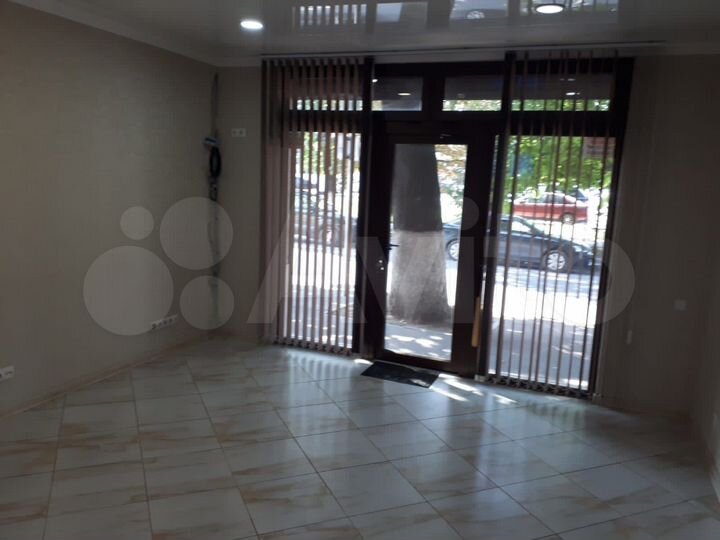 4-к. апартаменты, 81 м², 1/1 эт.