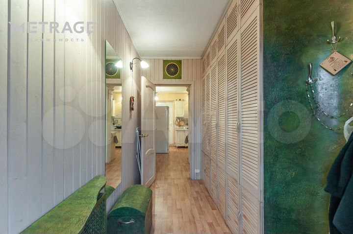 Дом 301,9 м² на участке 15 сот.