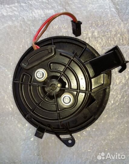 Моторчик печки мерседес С 204 Е 212