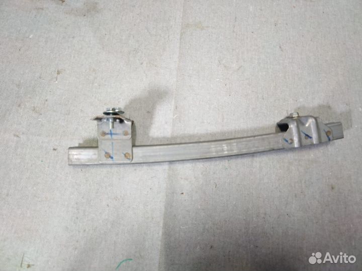 Направляющая задней правой двери Pajero Sport3 3.0