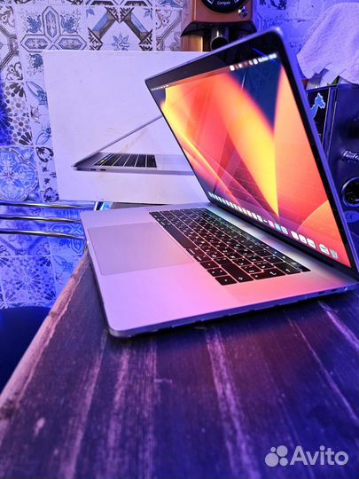 Macbook Pro 15 2017 (16/512)