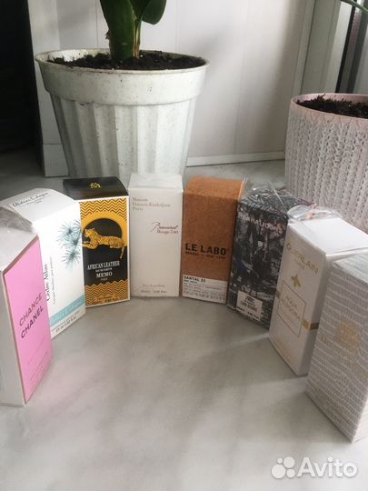 Парфюм новый с повреждением