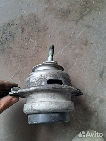 Подушка двигателя Porsche Cayenne