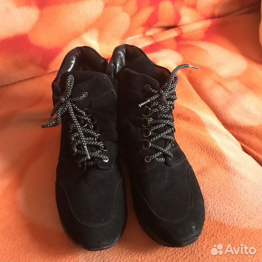 Ботинки женские