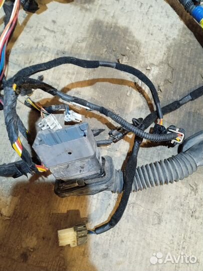 Проводка двери Kia Sorento 1 2.4