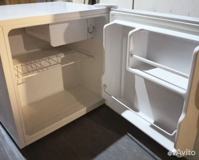 Холодильник tesler