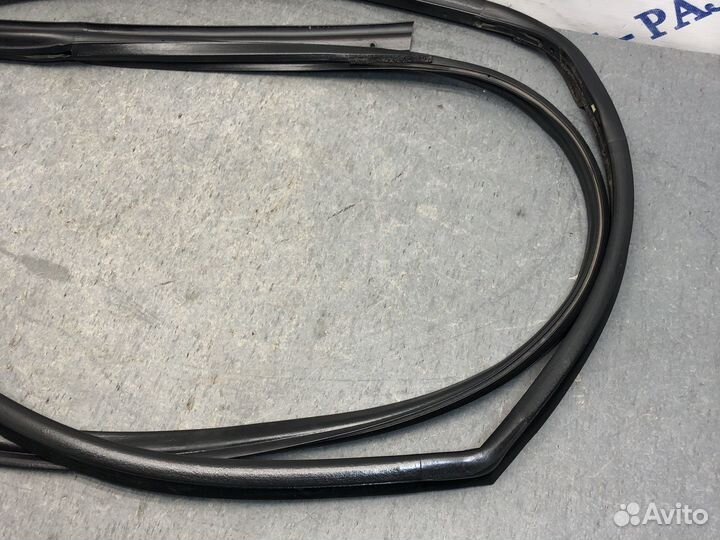 Зад лев уплотнитель двери Nissan G15