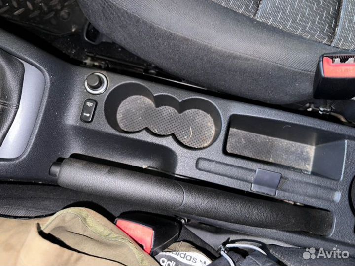 Ручник Skoda Octavia A5 1.4 МКПП 2011