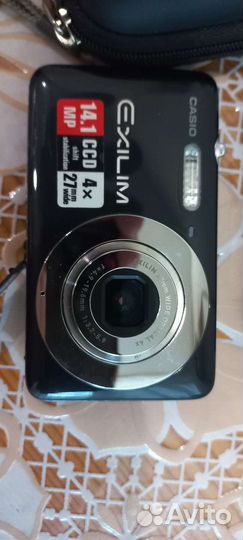 Компактный цифровой фотоаппарат cas