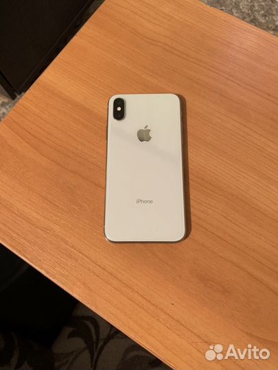 iPhone X, 64 ГБ