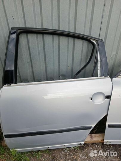 Продам двери Passat b5