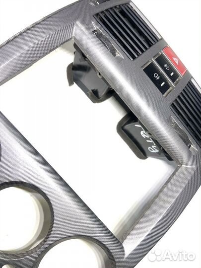 Центральная панель Hyundai Getz