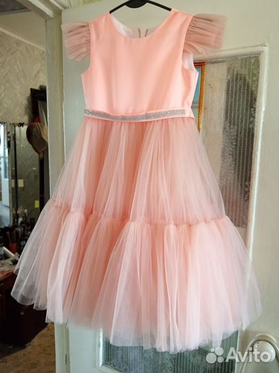 Детское нарядное платье 134 см