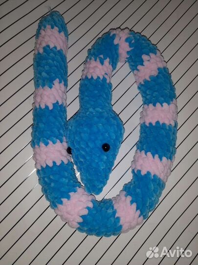 Змейка вязанная