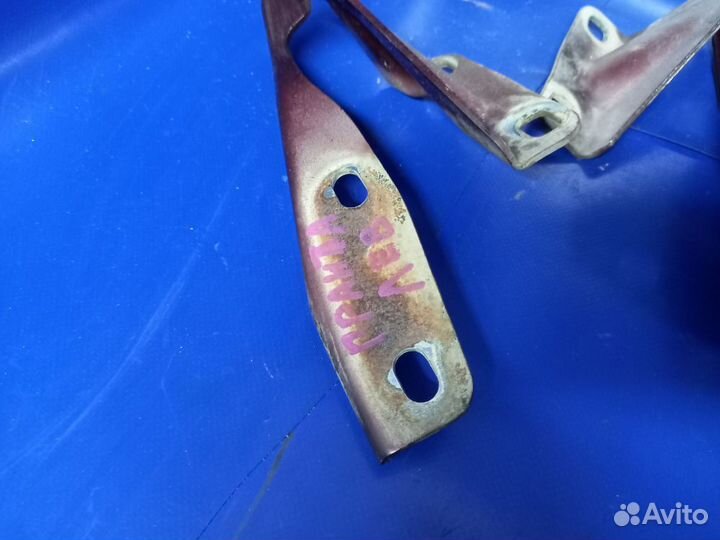 Петли капота пара LADA granta