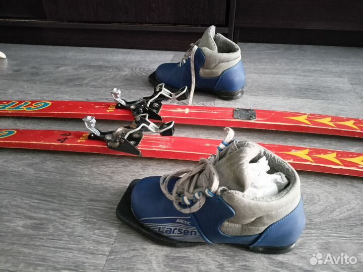 Детские лыжи