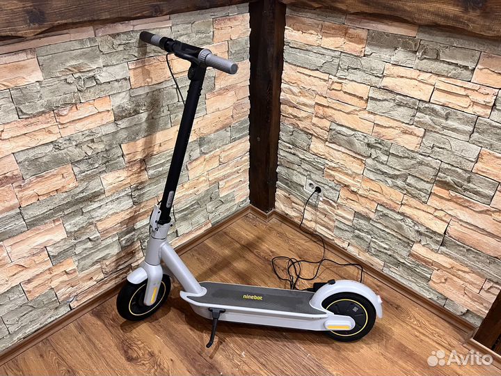 Электросамокат Ninebot KickScooter Max G30LP 10200