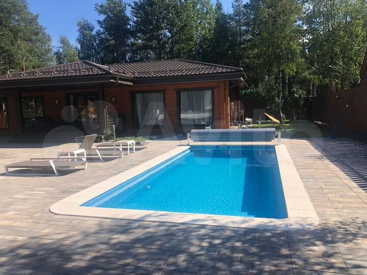 Дом 252 м² на участке 20 сот.