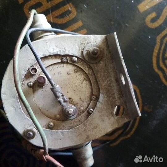 Часы автомобильные