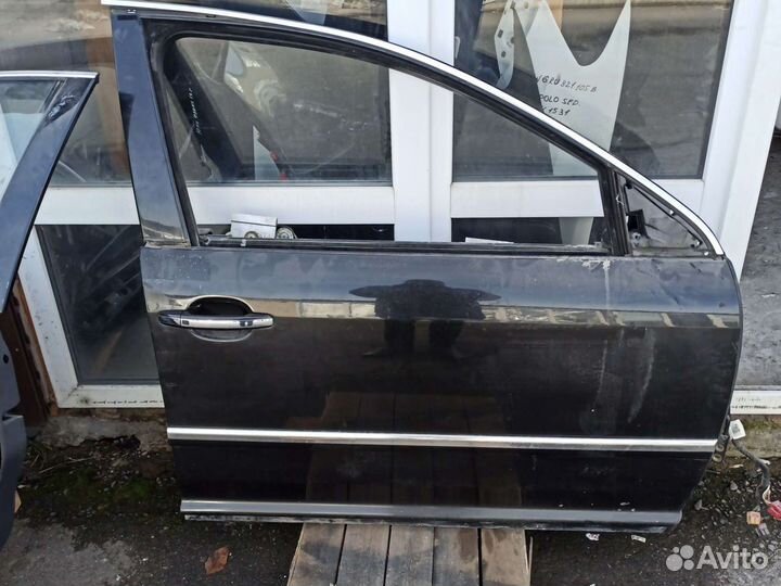 Дверь передняя правая Volkswagen Phaeton