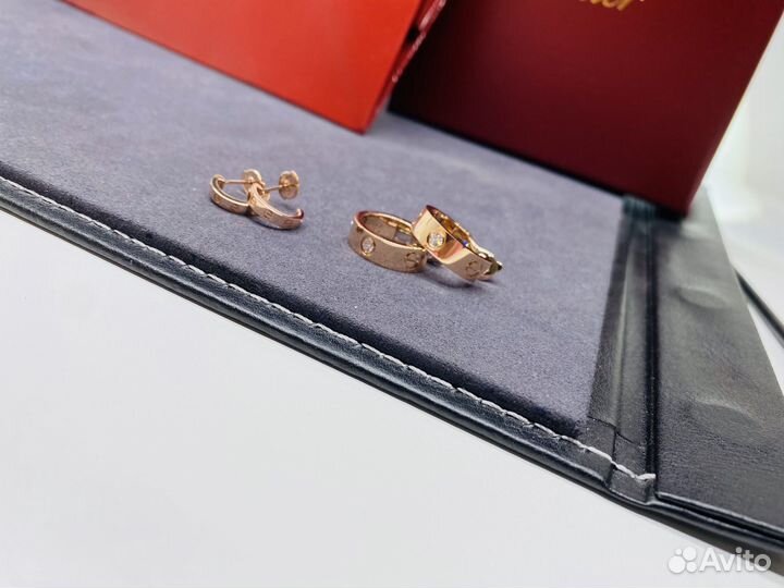 Серьги Cartier Love 0,1ct