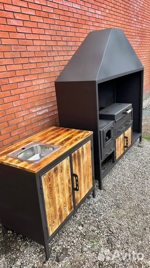 Мангал с вытяжным зонтом с местом под тандыр