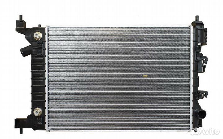 Радиатор охлаждения Шевроле cobalt
