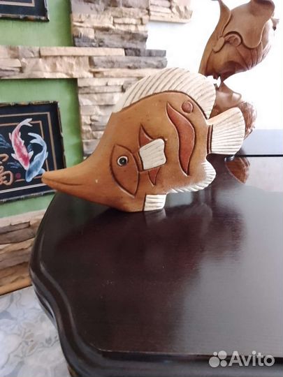 Статуэтки из дерева