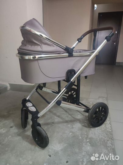 Коляска 3 в 1 с автолюлькой