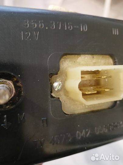 Фонарь задний правый