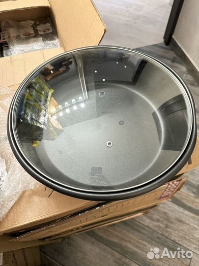 Сковорода электрическая с крышкой 36см