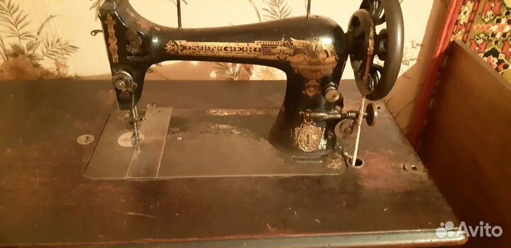 Швейная машина Singer