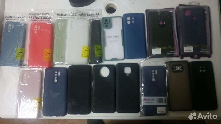 Чехлы на телефон