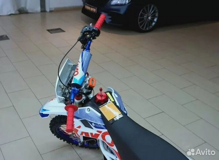 Мотоцикл kayo mini YX125EM pitbike Витрина