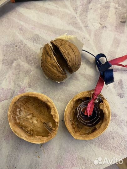 Золотые орешки с пожеланием ёлочная игрушка